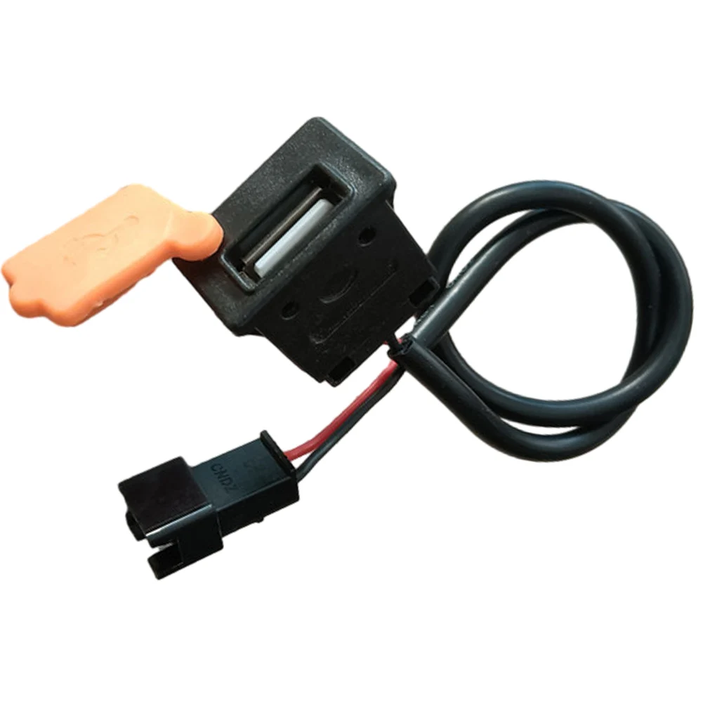 5V USB Konektor pro Skútr Pohodlný USB Port pro mobilní telefon Snadné Použití a Nainstalovat Dobrou Kompatibilitu Lehký Design