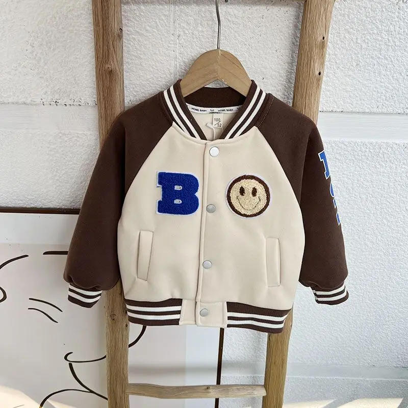 Chlapce kabát s velvet qiu dong outfit 2023 děti nové západní styl baseball jednotné dětské teplé dítě hezký kabát