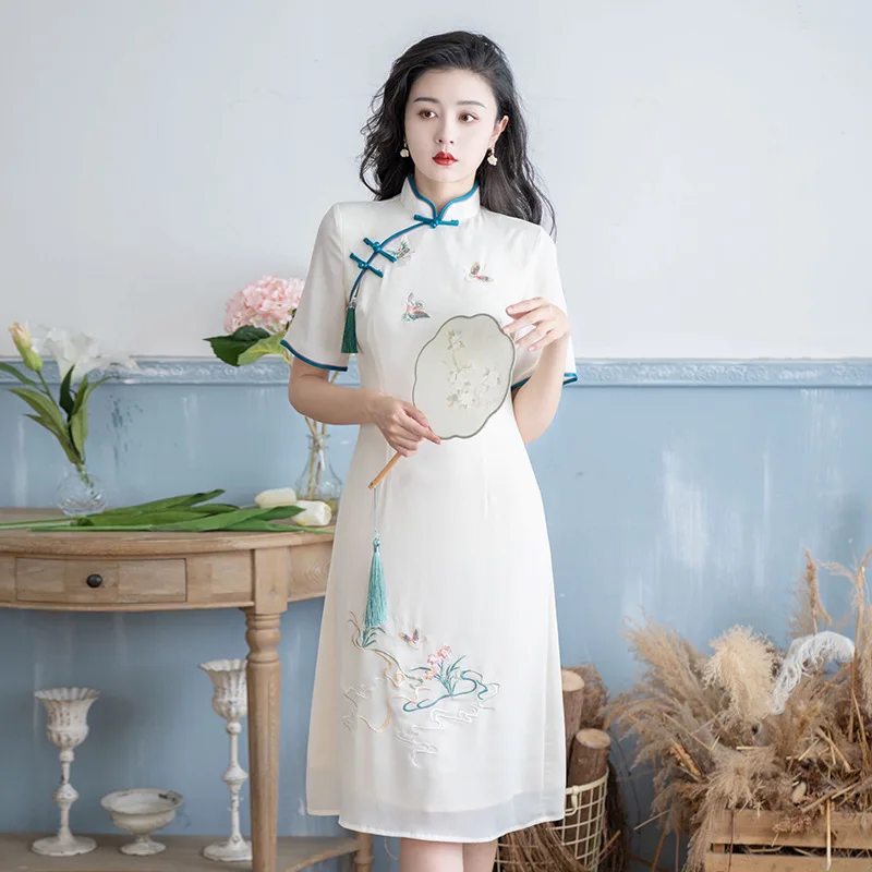 FZSLCYIYI Tradiční Mandarin Límec Výšivka Motýl Cheongsam Čínské Retro Krátký Rukáv Qipao Šaty Ženy Oblečení