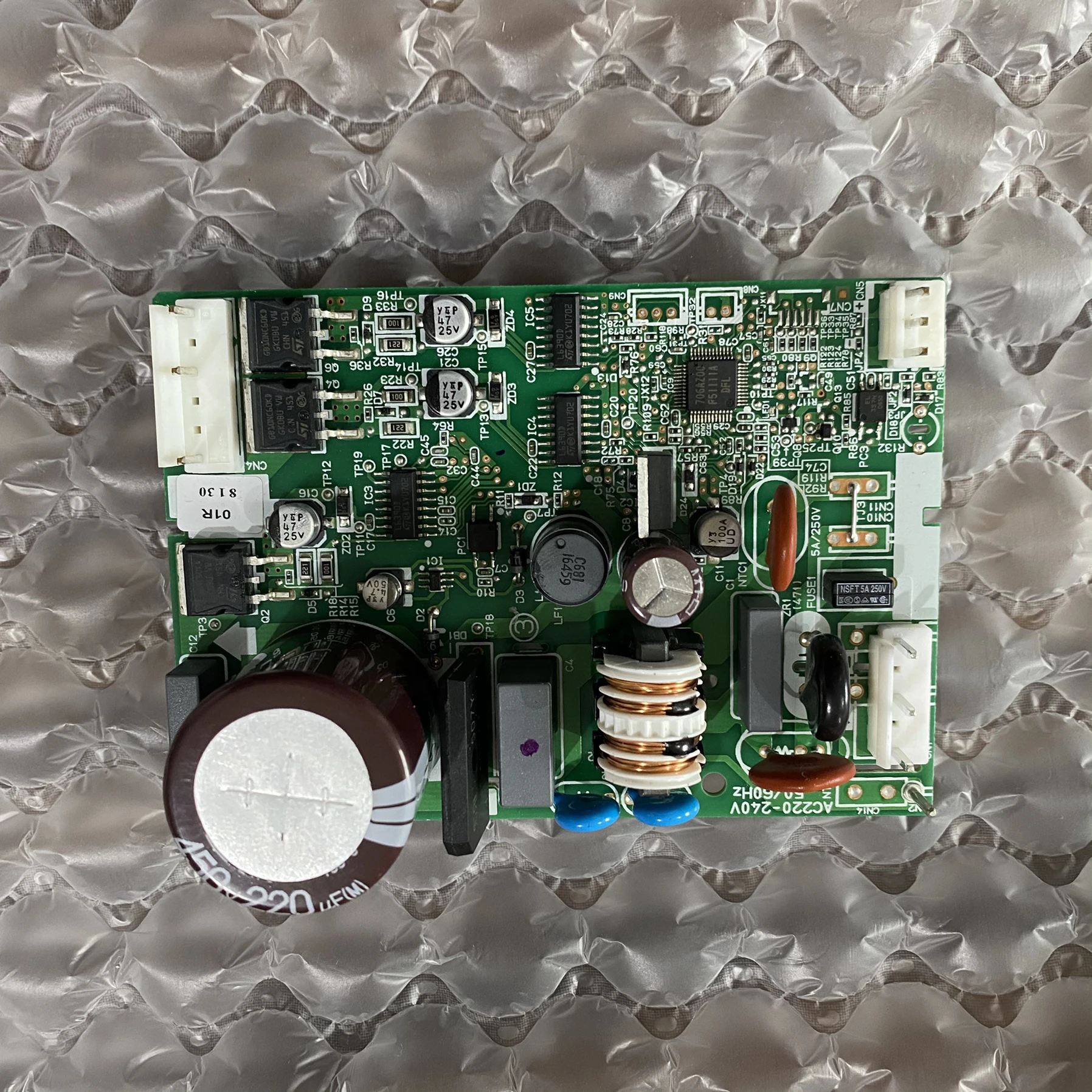 Zbrusu nová lednička kompresor control board FPWB-A028RDKZ VNX1113Y invertor board disk základní deska.